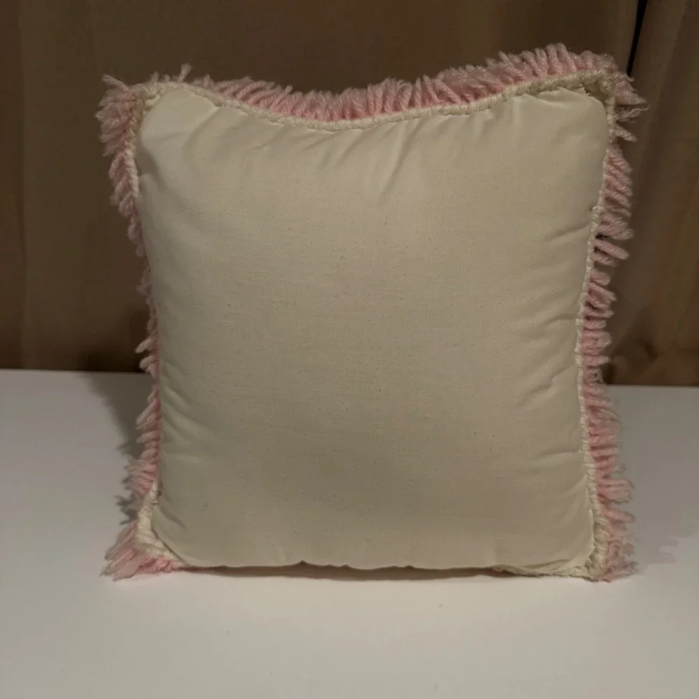 Vintage Handmade Latch Hook Heart Pillow Pink Shaggy Retro Boho Decor Floral‎